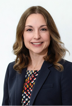 Laura Schneidau