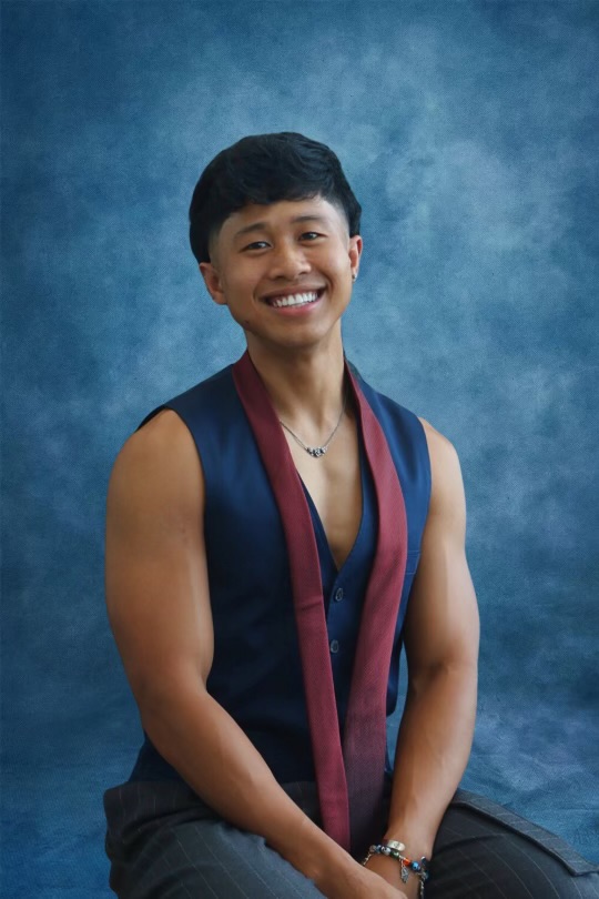 Enrollment Management Social Gator Jhyrom Edralin Enrollment Management Social Gator Jhyrom Edralin